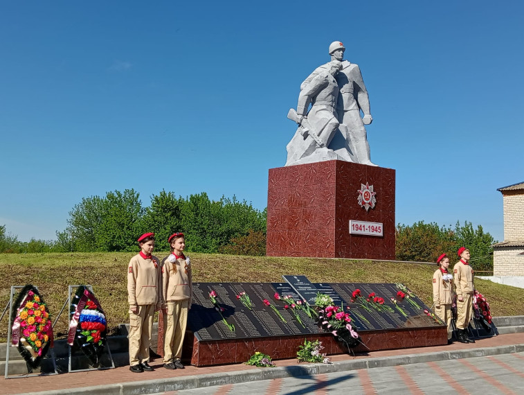 В Веретьевском сельском поселении прошли мероприятия посвященные 80-ой годовщине Победы в Великой Отечественной войне. В Веретьевском сельском поселении прошли мероприятия посвященные 80-ой годовщине Победы в Великой Отечественной войне.